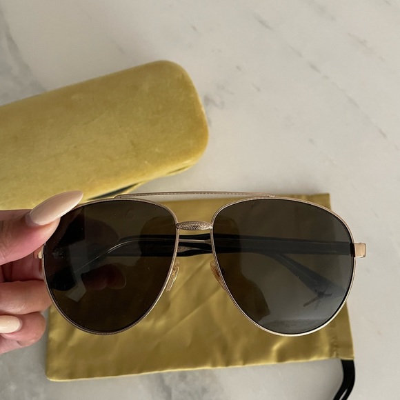 Gucci aviator sunglasses